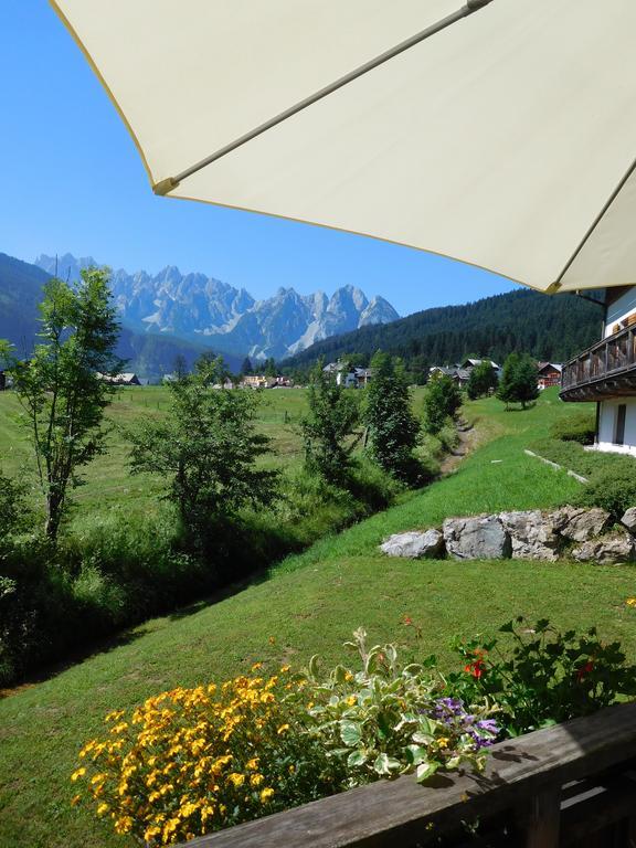 Appartements gosaukamm.com Gosau Exterior foto